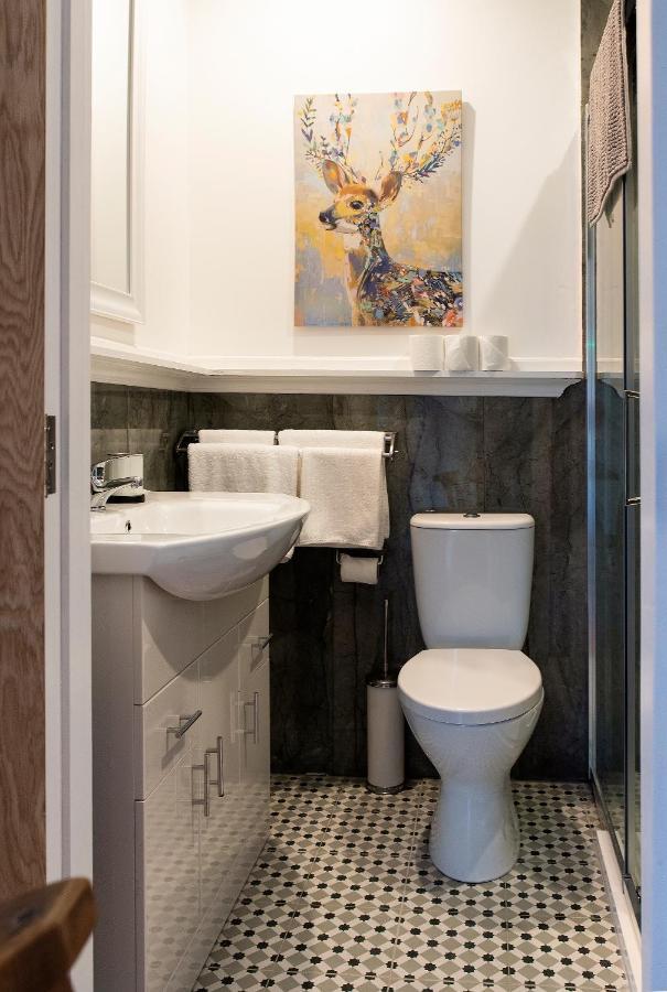Kylemore House Boutique Apartments - Connemara Suite 外观 照片